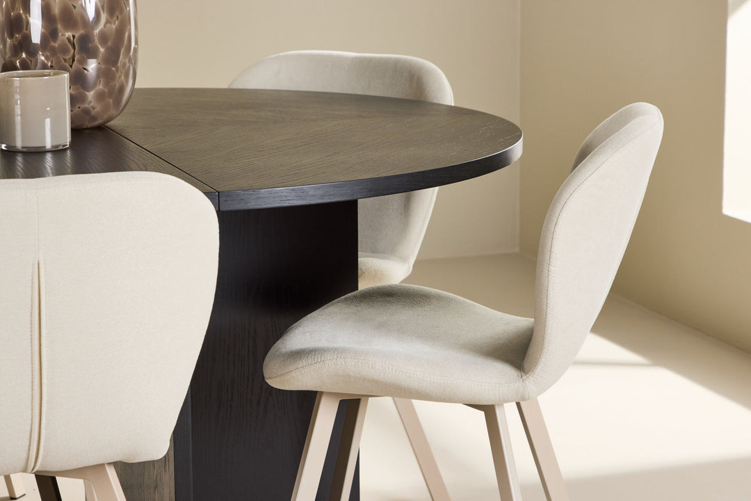 Venture Home Strada Table - Black with 6 Lilja Chair - Beige