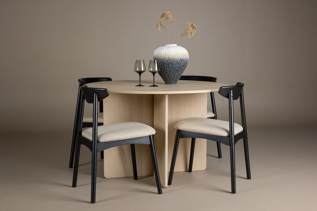 Venture Home Tyresö Table ø120 - Whitewash with Ven Chair - Black