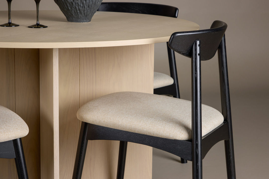 Venture Home Tyresö Table ø120 - Whitewash with Ven Chair - Black
