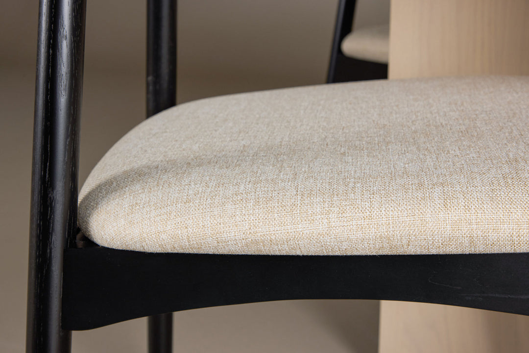 Venture Home Tyresö Table ø120 - Whitewash with Ven Chair - Black