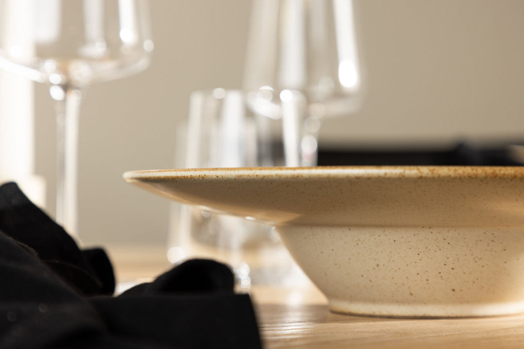 Venture Home Active Pasta Bowl 2-pack - Beige/Black Dots - 26*6cm