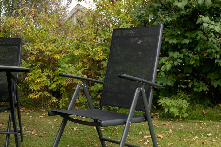 Venture Home Brekki - Dining Set inc. Umbrella- Black - Aluminium -c