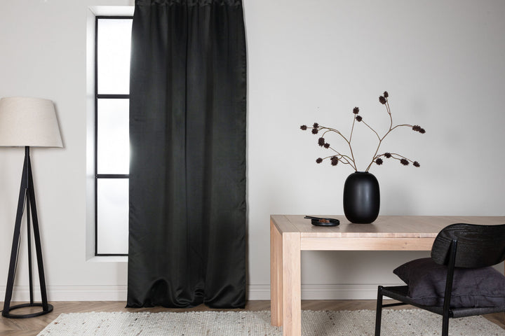 Venture Home Evelyn Curtain Polyester blackout - Black - 135*290 - Multi tape