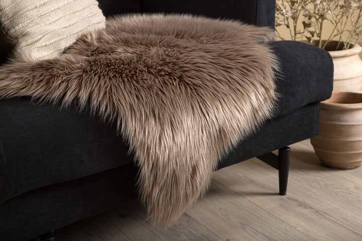 Venture Home Katy Sheepskin Polyester/fake suede/Acrylic - Brown / - 60*90