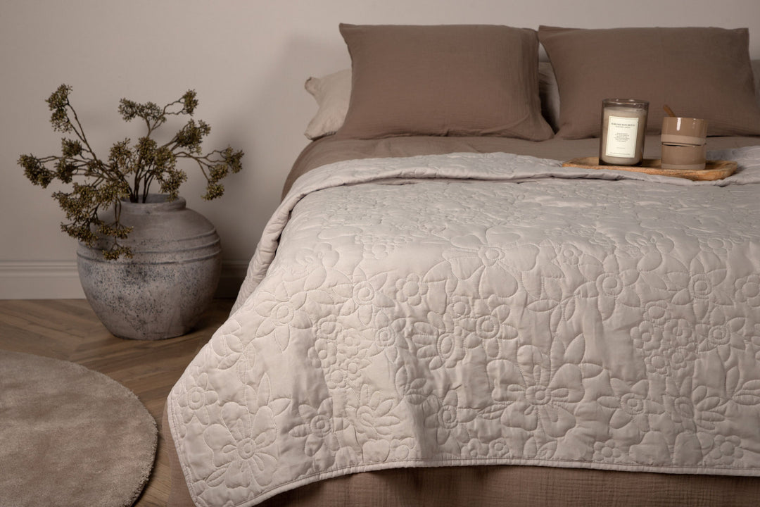 Venture Home Niki Bedspread Microfiber - Beige / - 250*150