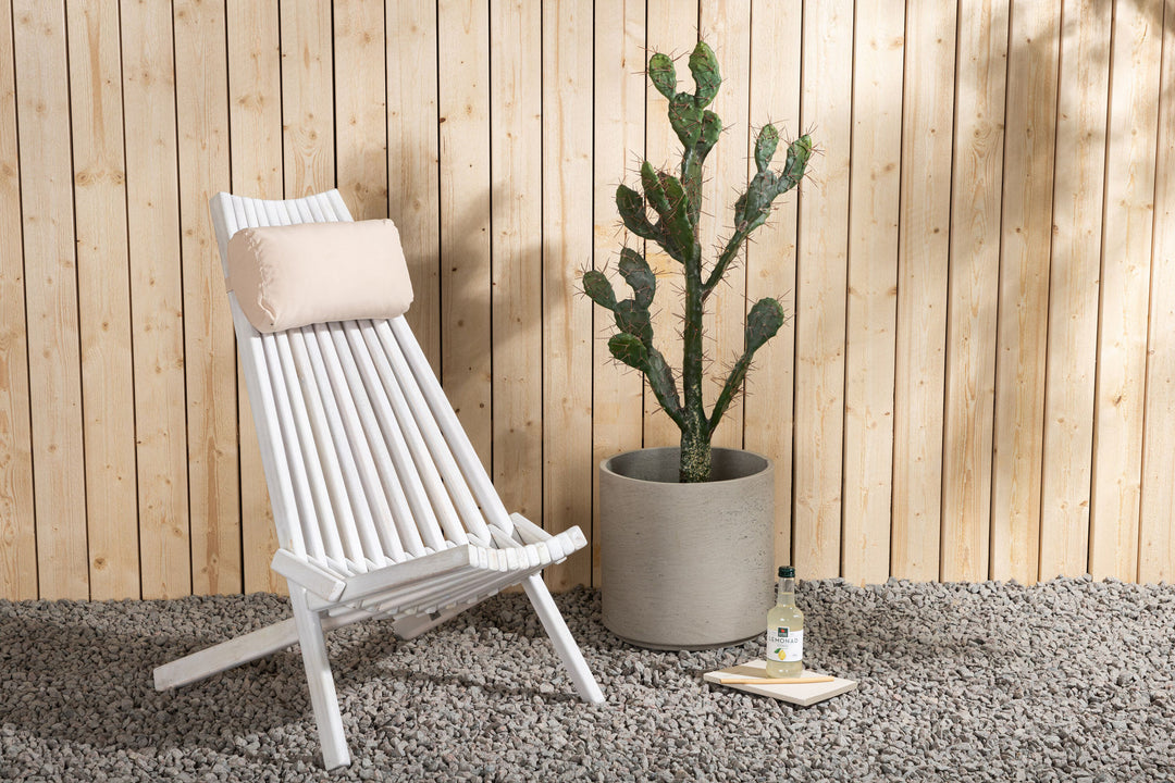 Venture Home Maja Lounge Chair - Acacia W/neckpillow - White wash