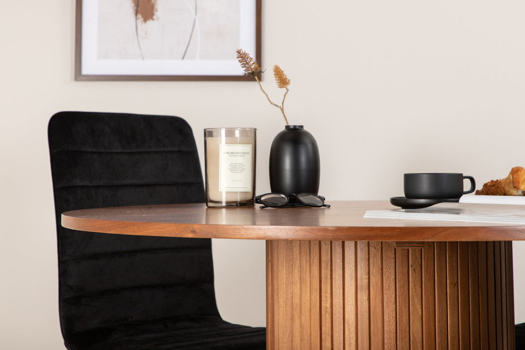 Venture Home Bianca Round Dining Table - Walnut / Black Veneer+Windu Lyx Chair - Black / Black Velvet_4