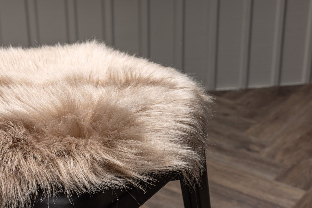 Venture Home Katy Polyester Fake Fur - 34*34-  -Round-Brown