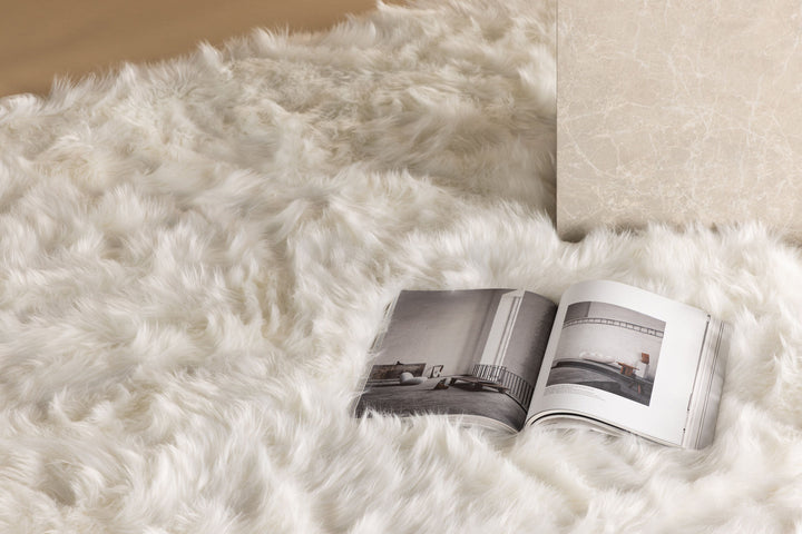 Venture Home Katy Polyester Fake Fur - 230*160-  -Rectangular-White