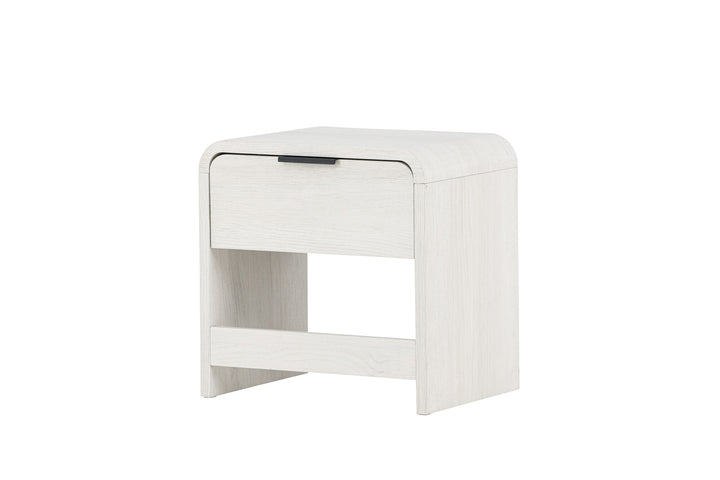 Venture Home Lyngdal Side table  - Whitewash  /  MDF