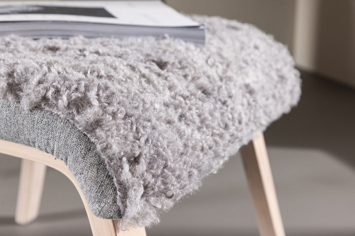 Venture Home Fårö Lounge Chair - Oak Veneer / Light Grey