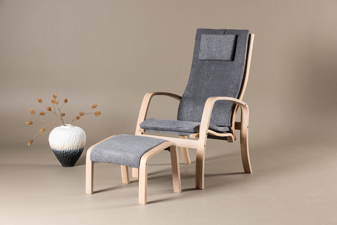 Venture Home Grötö Lounge Chair  - Oak Veneer  /  Dark Grey
