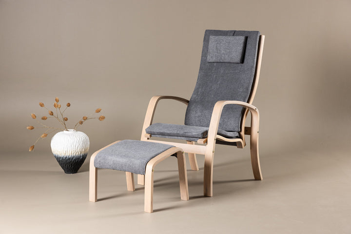 Venture Home Grötö Lounge Chair  - Oak Veneer  /  Dark Grey