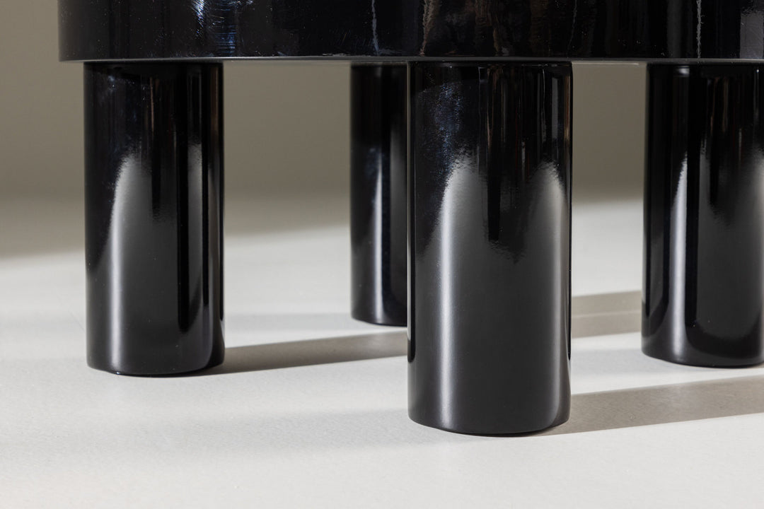 Venture Home Varberg Sofa Table φ60 cm - Glossy Black /
