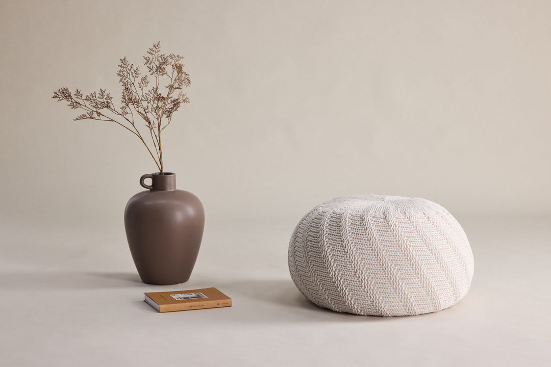 Venture Home Ted Round Pouf - ⌀45 / Offwhite