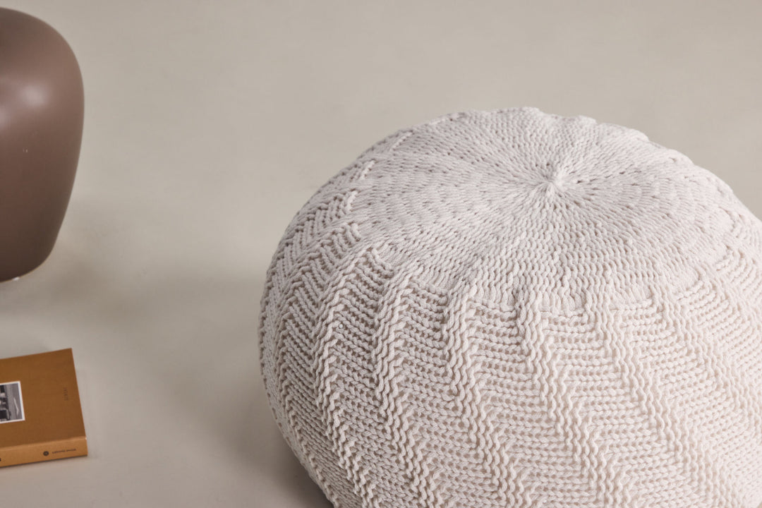 Venture Home Ted Round Pouf - ⌀45 / Offwhite